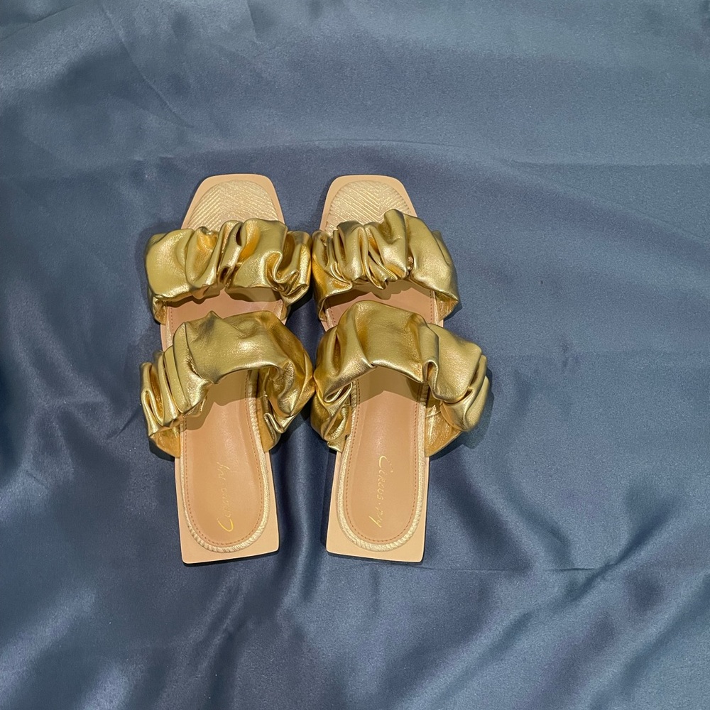 Gold Circus Ny Ruffle Sandals